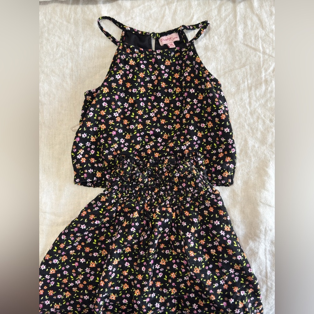 Girls floral skirt and tank, summer floral girls
Skirt and matching tank